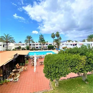 https://cozy-one-bedroom-apartment-with-spacious-terrace-pool.adeje-hotels.com